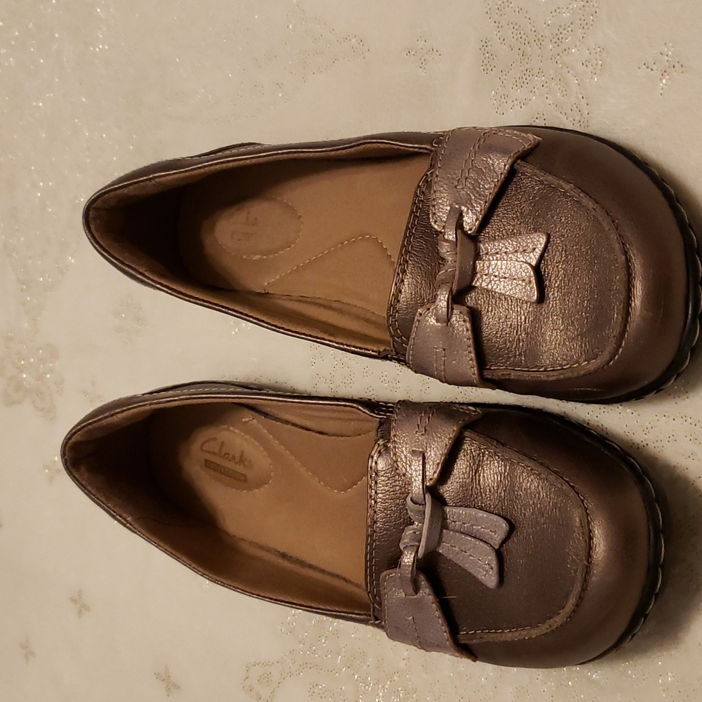 Clark's Metallic Rose Loafers with Bow